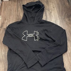 Black under armor slightly cropped sweatshirt with hood